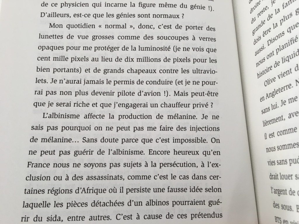 Alain Delon and his parents ., image size:1024x768